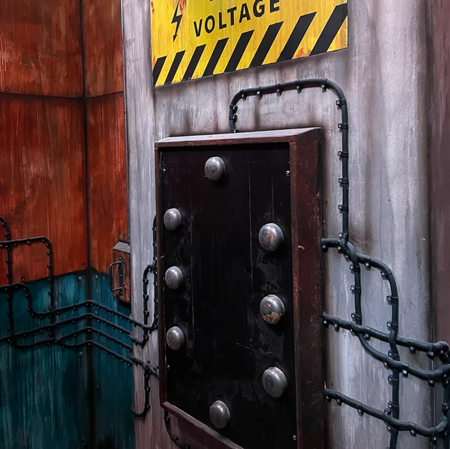 <h2 class="font-h2">Haute Tension</h2>